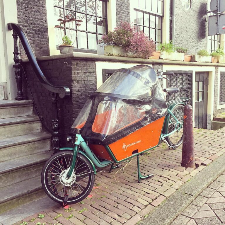 Capota de lluvia para bicicleta de carga